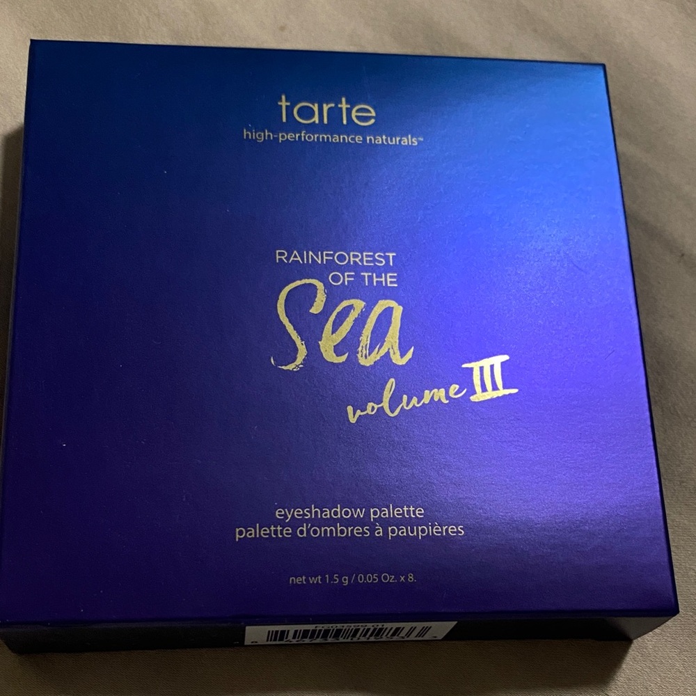 Tarte Rainforest of the Sea Volume III Eyeshadow Palette -
Collectible bnib